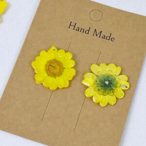 Real daisy resin flowers，pre-dril pressed white flower resin pendants，DIY supply for earring/jewelry/bracelet/necklace/keychain/hairpin