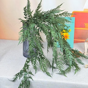 45&#39;&#39; Steli di foglie di felce artificiali, viticci verdi finti, decorazioni di erba appesa, decorazioni da appendere alla parete, decorazioni per la casa/matrimoni, decorazioni per archi/ghirlande/sfondo
