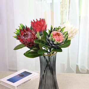 Künstliche Protea-Blume, künstliche Blume mit Blättern, Echte Protea-Blume, Blumenarrangement, Vasenblume, Haus- / Hochzeitsdekor