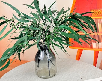 erhaltenes Eukalyptusblätterbündel, getrocknete Eukalyptusäste, Trockenblumenarrangement, hängender Eukalyptus, Bastelbedarf, Hochzeit Dekor