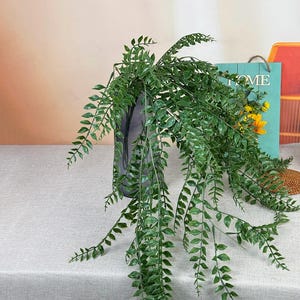 45&#39;&#39; Vite di foglie di felce artificiale, vite di felce sospesa finta, piante artificiali, decorazione per pareti/porte d&#39;ingresso/archi, piante sospese finte, decorazioni per la casa/matrimoni