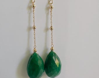 14K gold Emerald Teardrop earring