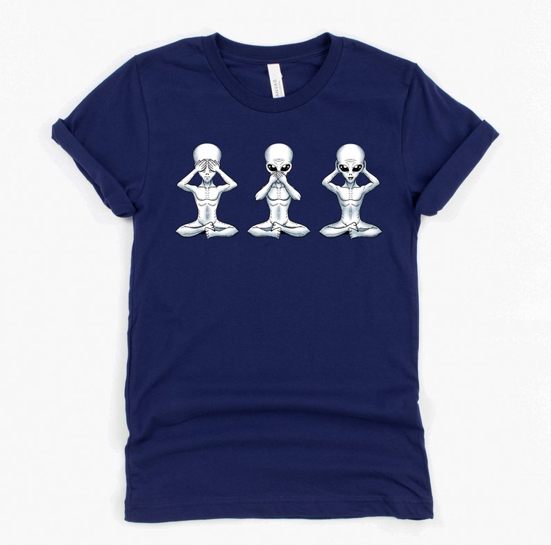 Funny Alien T-Shirt | See No Evil Speak No Evil Hear No Evil Tee | Space Pun Shirt | UFO Graphic | Unisex XS-4XL Navy