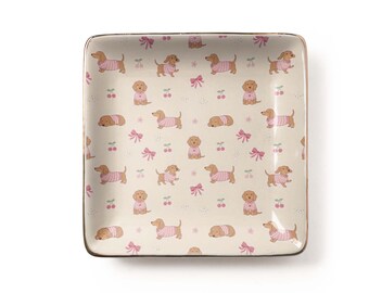 Dachshund Jewelry Dish: Retro Christmas Pattern, Playful Dog Lovers Pun, Festive Muted Pastels, Ceramic Tray (3.9 x 3.9 inch), Gift for Her