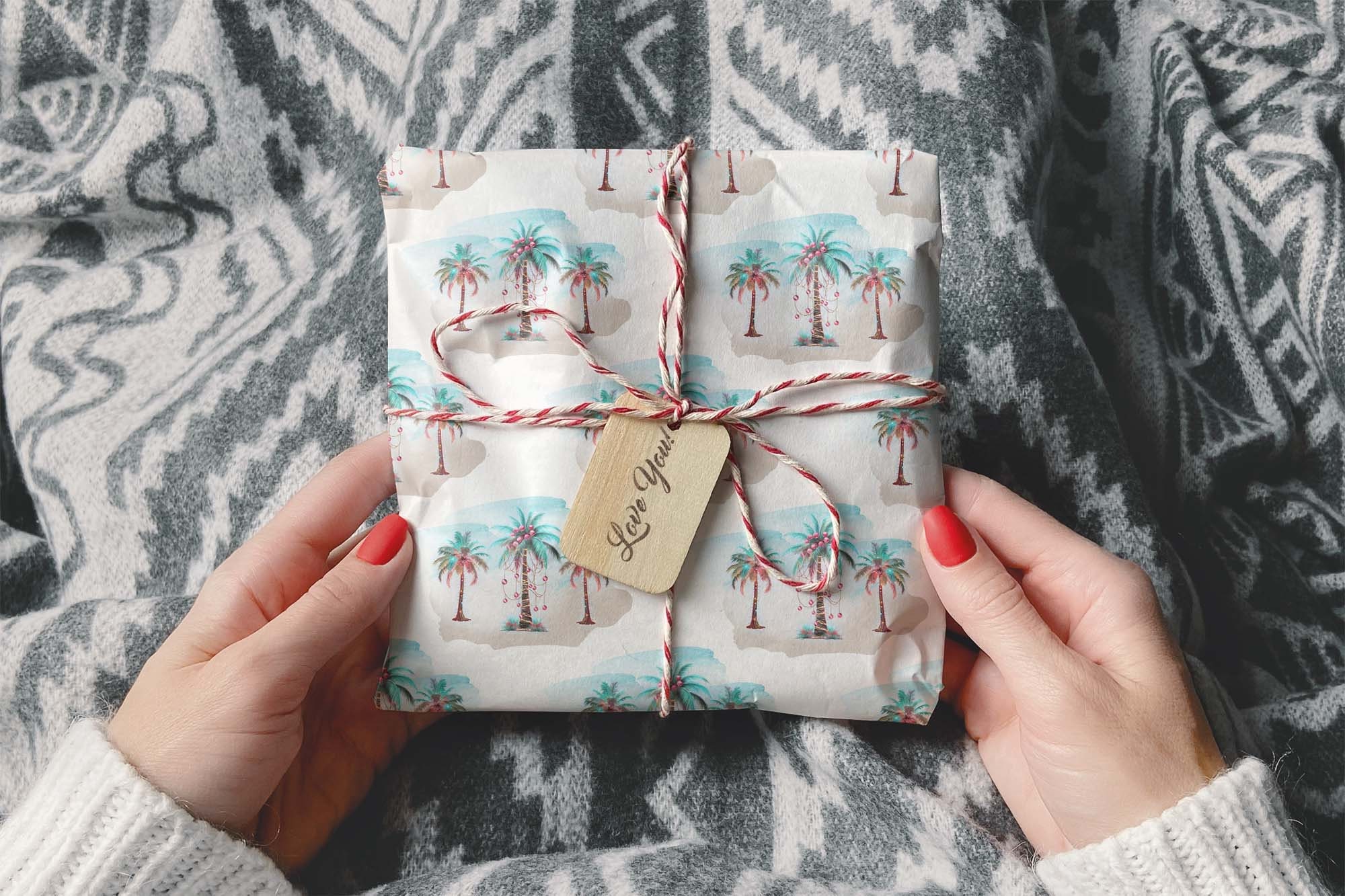 Coastal Christmas Luxury Gift Wrap for Beach Lovers, Tropical Xmas Thick  Wrapping Paper, Palm Tree Sand Decor 