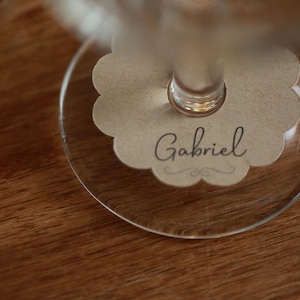 Lot de 12 étiquettes marque-verres pour mariage , baptême, anniversaire en kraft