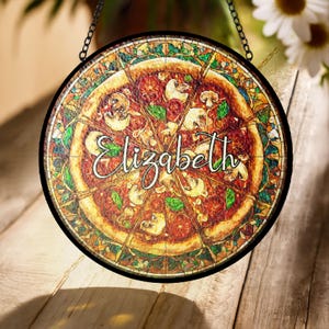 Pizza Stained Glass-Style Suncatcher – Personalized Italian Food Lover Window Hanging, Custom Name Kitchen Decor Gift