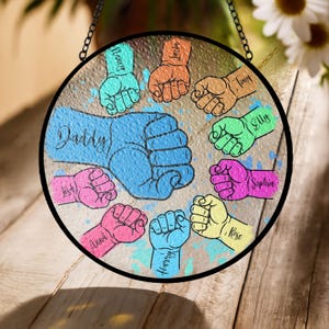Personalized Fist Bump Dad And Kids Suncatcher - Custom Name Acrylic Gift for Father&#39;s Day, Dad Birthday, Daddy And Children Ornament