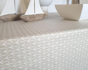 XL coated tablecloth made in France. 78 / 90 / 98 inches