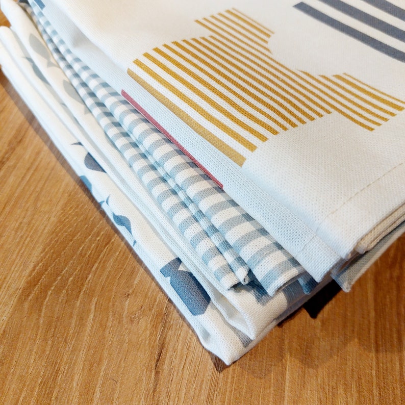 SET of 4 SEA tea towels image 5