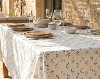 XL coated floral tablecloth. Stain-resistant and waterproof.