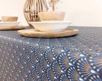 Coated tablecloth with geometric patterns 140g/m2