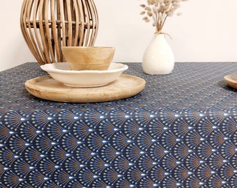 Coated tablecloth with geometric patterns 140g/m2