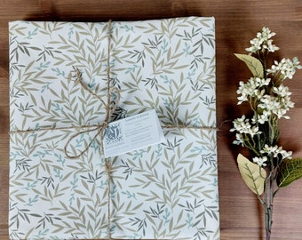 Coated tablecloth in Vosges cotton, plant print. Rectangle, square, round, oval tablecloth. Custom dimensions. Made in France