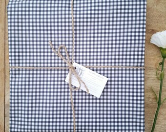 French coated tablecloth in Vosges cotton – small navy and white gingham checks – Durable, waterproof and easy to maintain