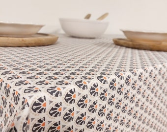 Tablecloth 140x250 cm. (55x 98 inches) With or without matching napkins