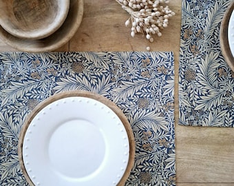 Coated cotton placemats. Made in France.
