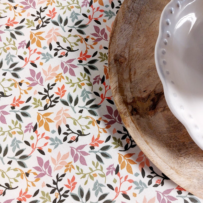 Floral coated tablecloth 140g/m2 image 4