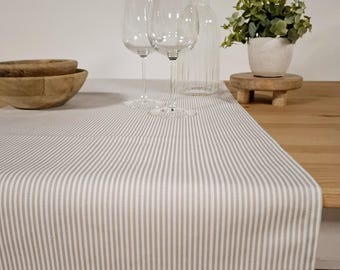 Beige and white fine striped table runner – Boho chic decor – Handmade in cotton – Ideal for weddings, brunches or dinners