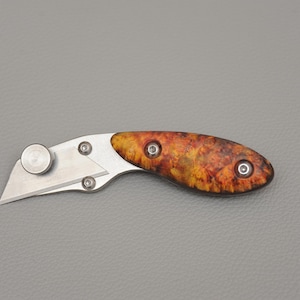 Leathercraft knife knife with replaceable blades