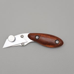 Leathercraft knife knife with replaceable blades leather tools
