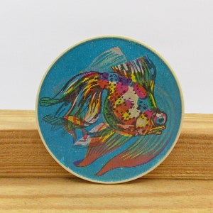 Pin lenticular, Pin goldfish, Pin infantil vintage, Insignia de dibujos animados raros