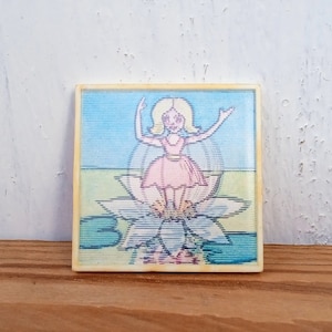 Duimelijntje pin, lenticulaire pin, kinderrugzak pin.
