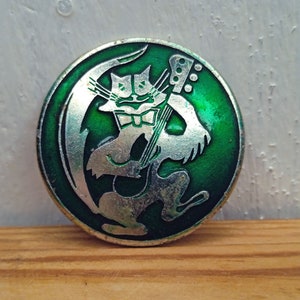 Pin kat en gitaar, Childrens vintage pin, rugzak pin.
