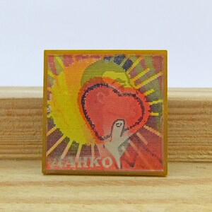 Alfiler Danko, alfiler lenticular, alfiler de corazón, alfiler vintage, alfiler de cuento de hadas, alfiler raro