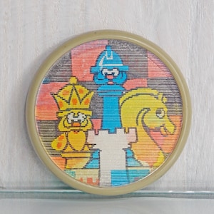 Lenticulaire pin, witte toren, kinderpin, schaakpin