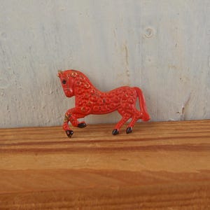 Horse Brooch, Children's pin, Vintage pin horse, Collectible pin, Animal pin.
