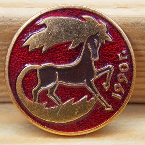 Paardenpin, kinderpin, vintage pinpaard, verzamelpin, dierenpin.