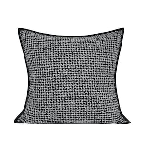 Cojín Mariah de tweed blanco y negro