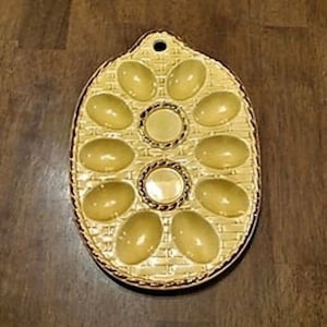 Deviled Egg Plate Vintage/ Hangable Yellow Ceramic Deviled Egg Plate/Deviled Egg Tray