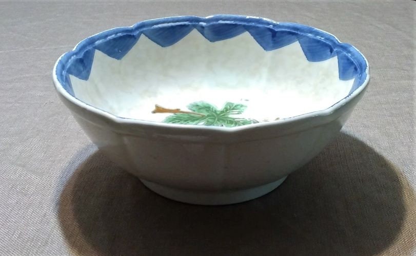 Vintage Large Italian Garantito per Alimenti Hand Painted 13 Ceramic Bowl  and 18 Platter 