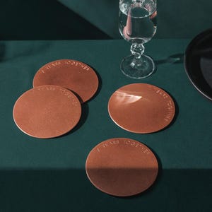 7-jähriges Kupferjubiläum Minimalistisches Untersetzer-Set von 4 oder 6 | 7-jähriges Jubiläum | Kupfer Geburtstagsgeschenk | Hayes-Startseite | 2mm Kupfer