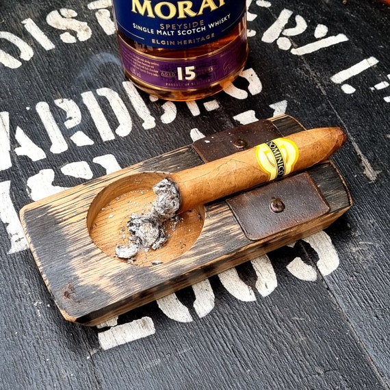 Zigarren Ascher, Zigarrenablage aus Whisky Fass Holz