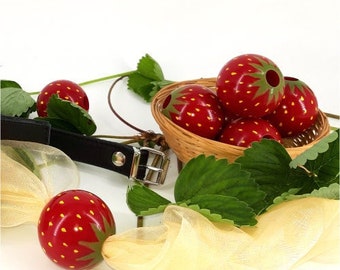 handpainted Ball Gag: Strawberry