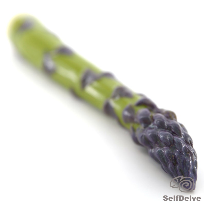 Asparagus: long, slender vegetable dildo image 4