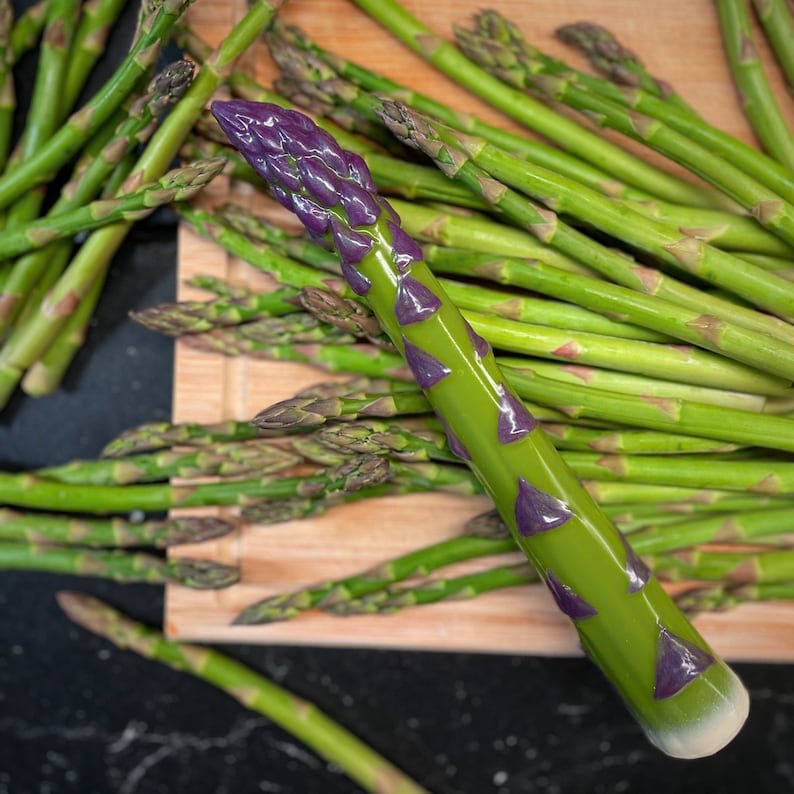 Asparagus: long, slender vegetable dildo image 3