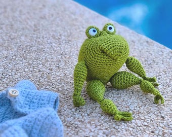 Frog Crochet Pattern PDF, Amigurumi Frog with Jacket, Keychain & Bag Charm (EN + DE) P19