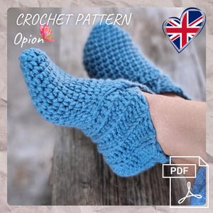 Crochet Slippers Pattern PDF Warm Cozy Unisex House Shoes Foot Length 22–24 cm Adjustable Size  Easy Step by Step Tutorial