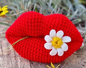 Crochet Lips Pattern PDF, Plush Monroe Lips Pillow, Funny Amigurumi Decor (EN + DE) P32