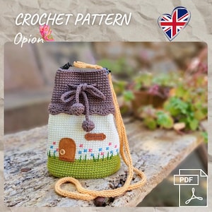 Crochet, PDF, Inglés. Bolso de crochet en forma de casa. El bolso de hombro y/o mochila pequeña para celular, billetera, gafas, etc.