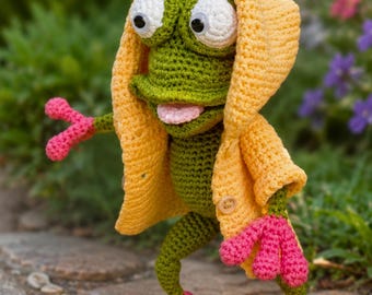 Frog Crochet Pattern PDF, Amigurumi Frog with Jacket, Wire Frame Toy (EN + DE) P20