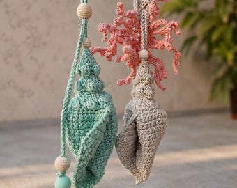 Sea Shell and Coral Crochet Pattern PDF, Bag Charm & Keychain, Summer Ocean Accessory (EN + DE) B2