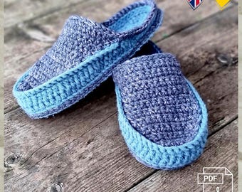 Sida 11: Virkade tofflor med dubbla sulor för män, kvinnor och pojkar, olika storlekar. PDF på engelska och tyska.