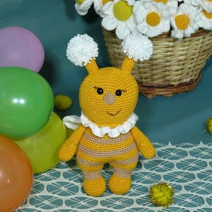 Pattern: amigurumi bee- pdf pattern in English