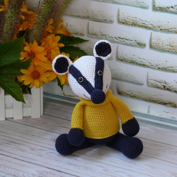 PATTERN: badger amigurumi- PDF crochet pattern in English- crochet badger toy