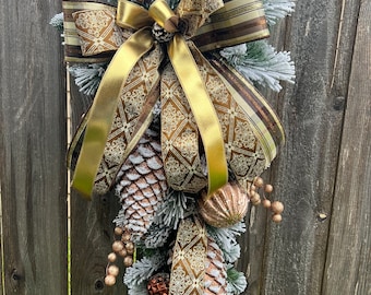 Christmas pine cones swag, elegant Christmas swag, bronze and gold swag, Christmas pine cone wreath, Christmas swag with elegant ornaments